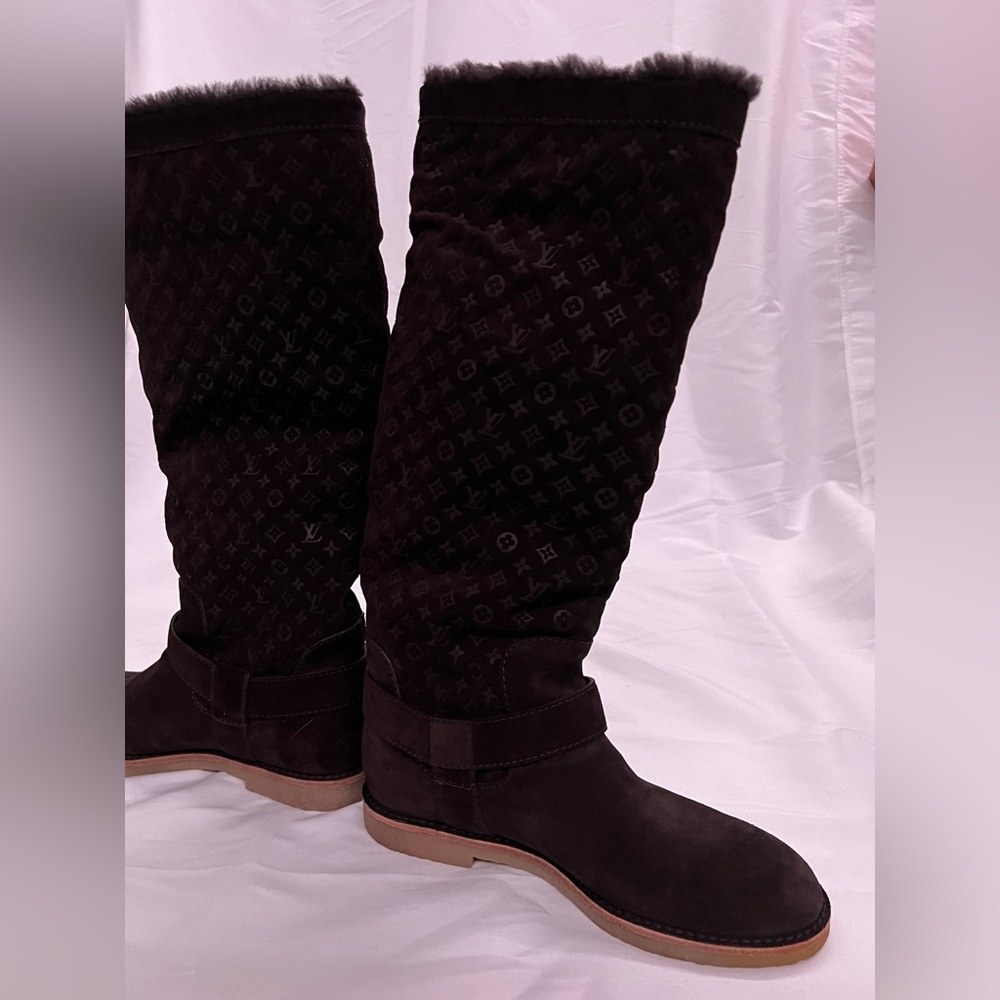Louis Vuitton Fauvist Brown Monogram Suede Knee Length Boots - Picture 4 of 16